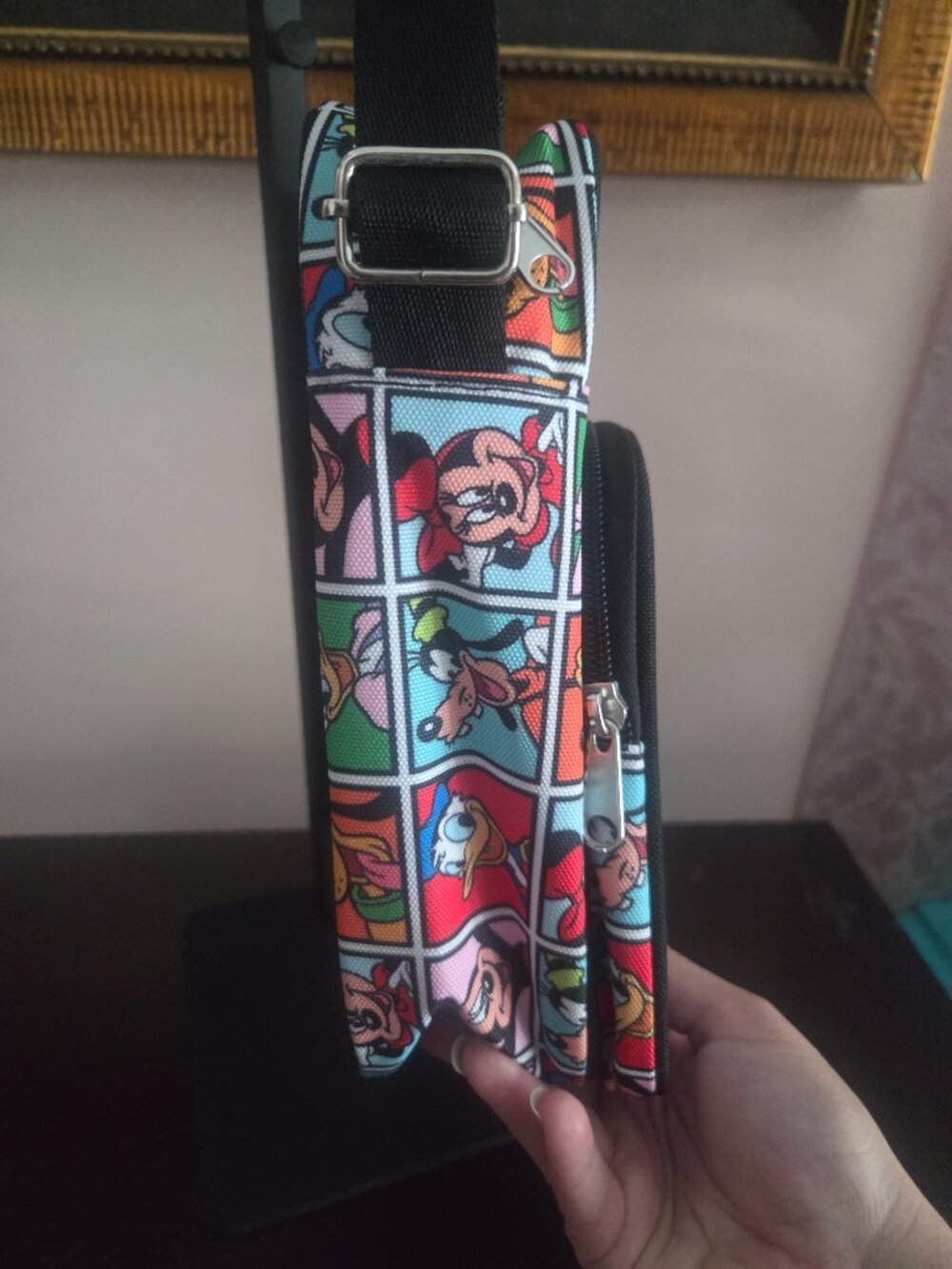 Disney character crossbody - Picture 4 of 11